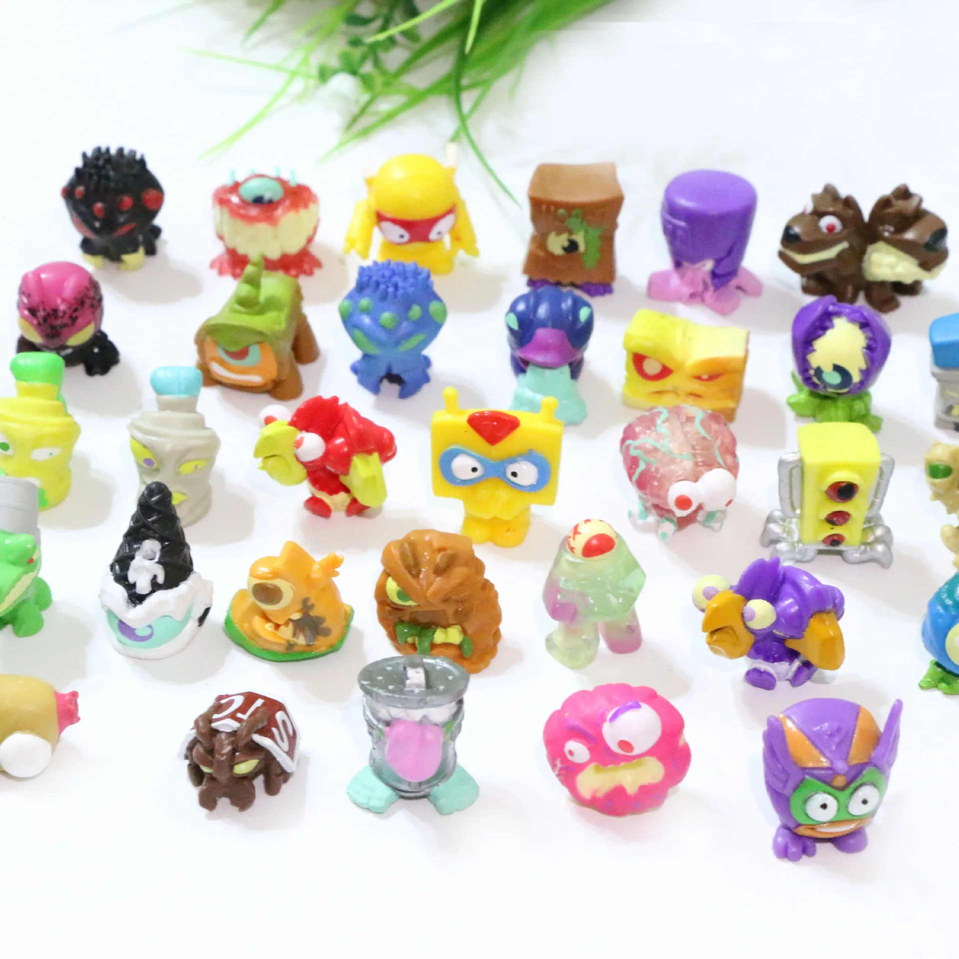 A limited edition of the original Superzings Superthings figures 3 cm super energy waste garbage collection model toys for child
A limited edition of the original Superzings Superthings figures 3 cm super energy waste garbage collection model toys for child
