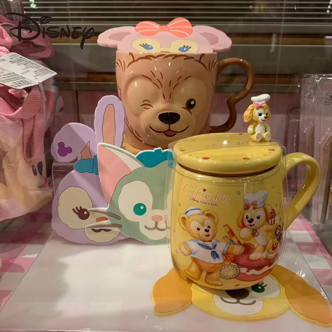 Кружки Disney, милая керамическая кружка Duffy Bear Kirchian Dog, креативная домашняя большая кружка для молочного завтрака с крышкой, кофейная кружка
Кружки Disney, милая керамическая кружка Duffy Bear Kirchian Dog, креативная домашняя большая кружка для молочного завтрака с крышкой, кофейная кружка
