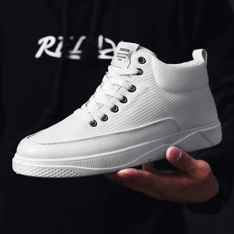 2020 winter High top men's shoes Lace mens Trainers sneakers Flat Walking Shoes Zapatillas Hombre Basket Femme Light Soft
2020 winter High top men's shoes Lace mens Trainers sneakers Flat Walking Shoes Zapatillas Hombre Basket Femme Light Soft