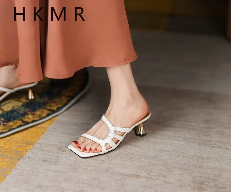 2021 summer Summer strap square toe women slides casual clear heel women sandals shoes woman heels sandals
2021 summer Summer strap square toe women slides casual clear heel women sandals shoes woman heels sandals