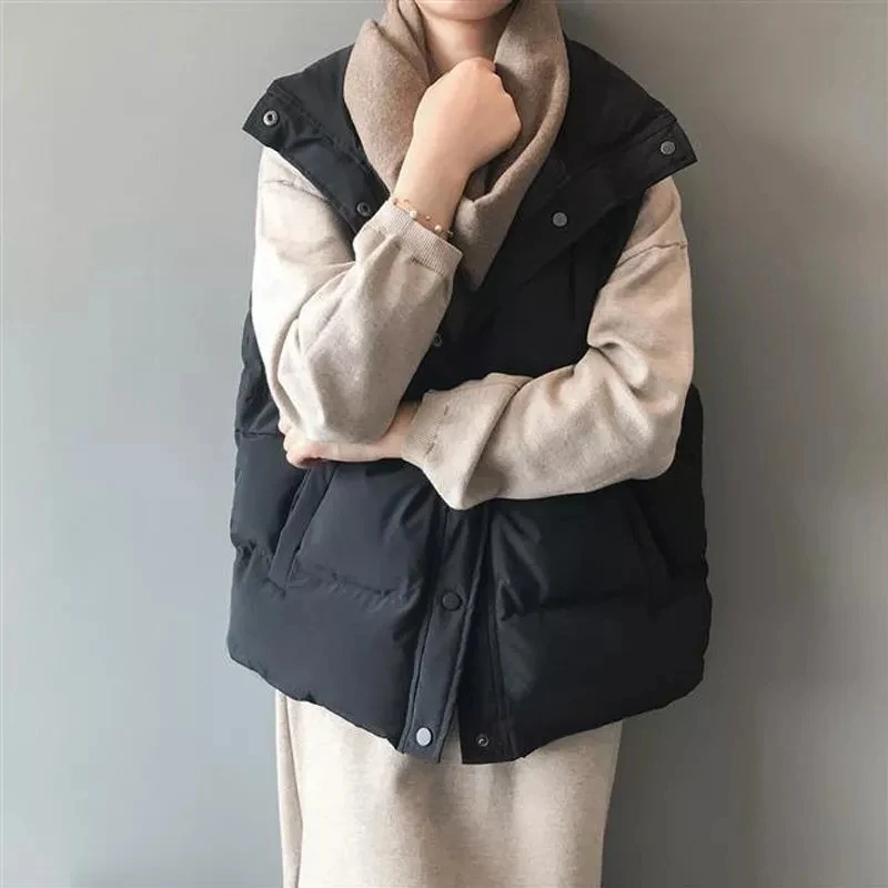 NEW 2020 Winter Women Sleeveless Vest Warm Plus Down Cotton Padded Jacket Female Veats Mandarin Collar Sleeveless Waistcoat
NEW 2020 Winter Women Sleeveless Vest Warm Plus Down Cotton Padded Jacket Female Veats Mandarin Collar Sleeveless Waistcoat