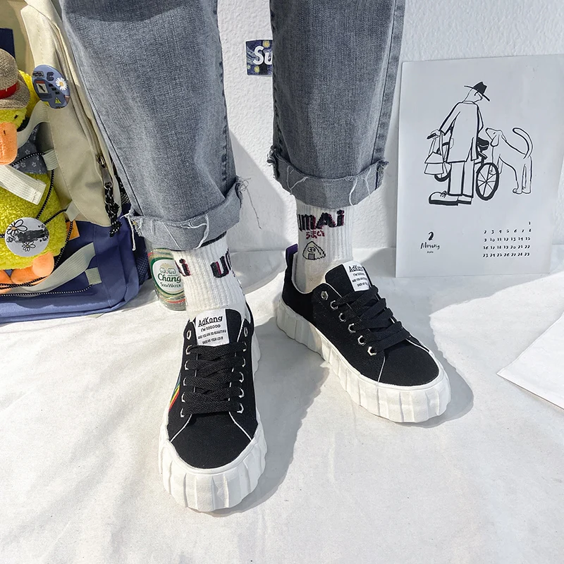 Rainbow Shoes Women's Solid Low Cut Canvas Vulcanized Shoes Spring Korean Wild Lace-Up Flat Sneakers Shoes Female Black White
Rainbow Shoes Women's Solid Low Cut Canvas Vulcanized Shoes Spring Korean Wild Lace-Up Flat Sneakers Shoes Female Black White