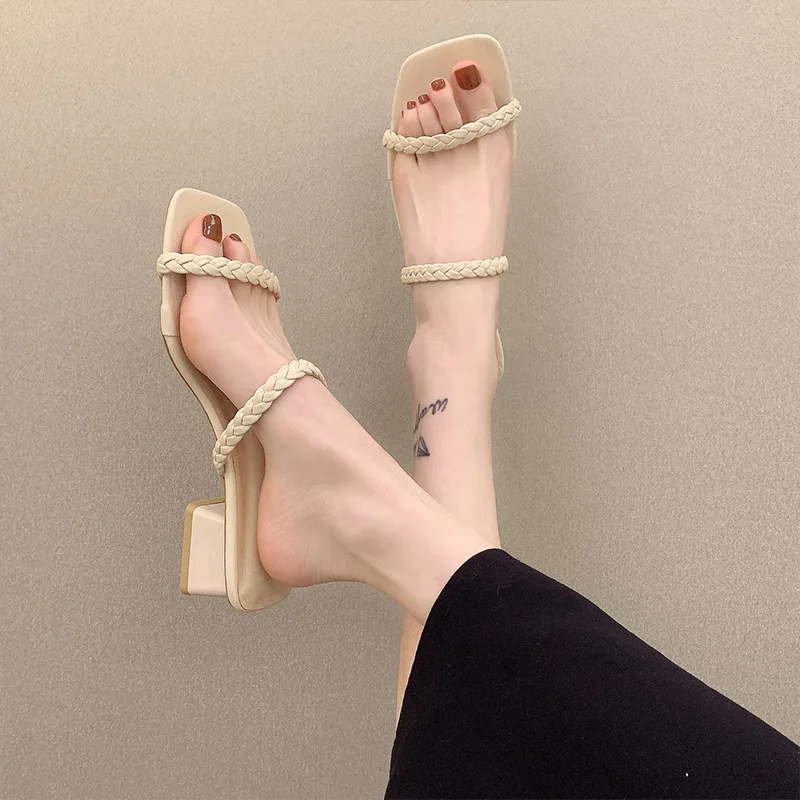 Shoes Woman 2021 Female Slippers Med Square Toe Luxury Slides New Summer Designer Block Bonded Leather PU Basic Microfiber Rome
Shoes Woman 2021 Female Slippers Med Square Toe Luxury Slides New Summer Designer Block Bonded Leather PU Basic Microfiber Rome