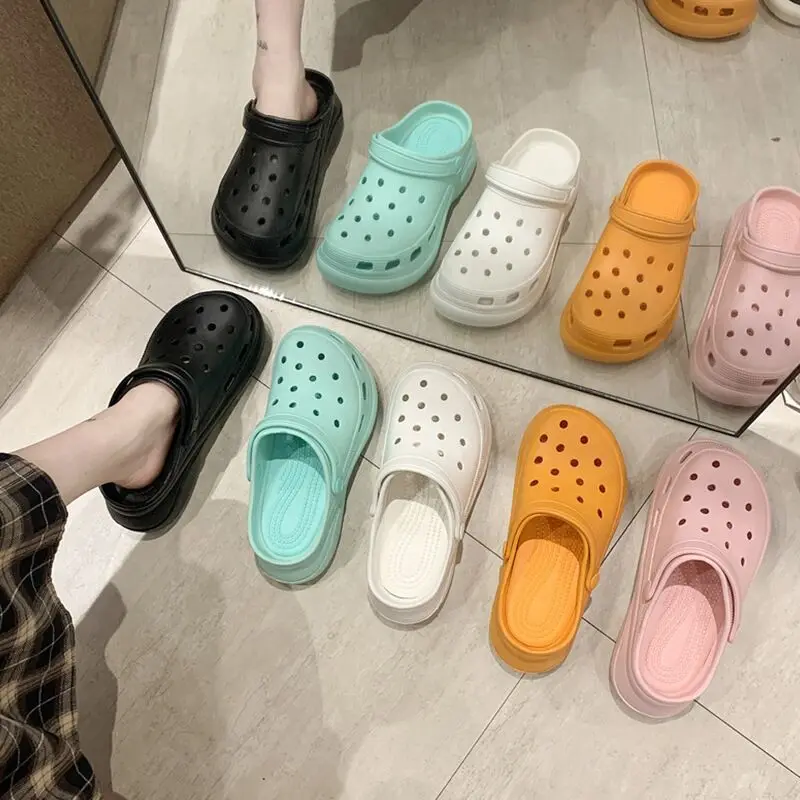2021 New Fashion Sandals Men Clogs Slippers Soft Bottom Beach Sandals Men Clog Sandals Comfortable Breathable Ankle-Wrap EVA
2021 New Fashion Sandals Men Clogs Slippers Soft Bottom Beach Sandals Men Clog Sandals Comfortable Breathable Ankle-Wrap EVA