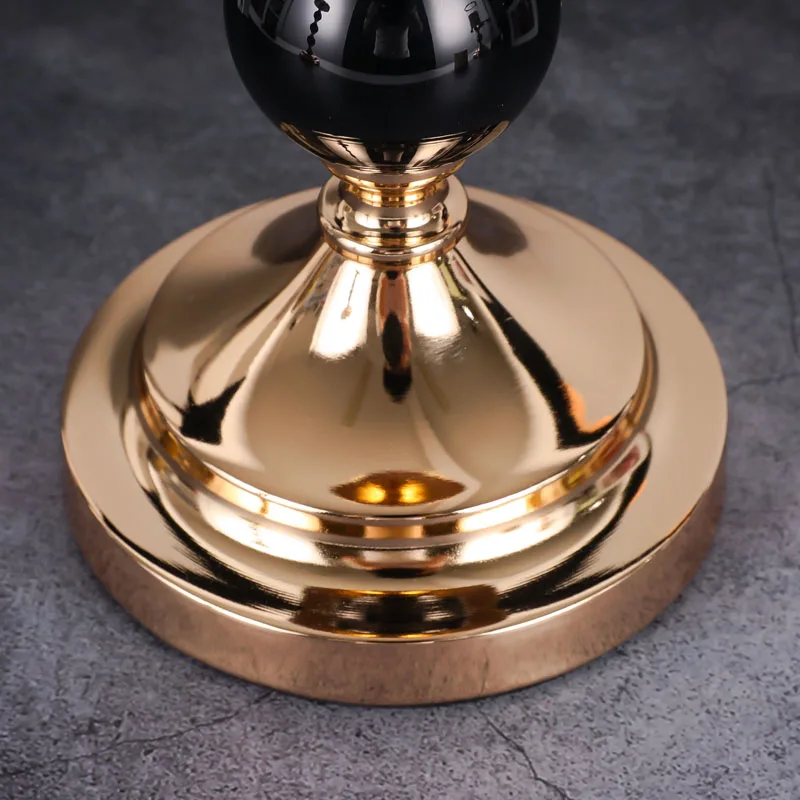 New Metal Crystal Candlesticks Candle Holder For Coffee Dining Table Wedding Christmas Halloween Party Home Decoration CH422
New Metal Crystal Candlesticks Candle Holder For Coffee Dining Table Wedding Christmas Halloween Party Home Decoration CH422