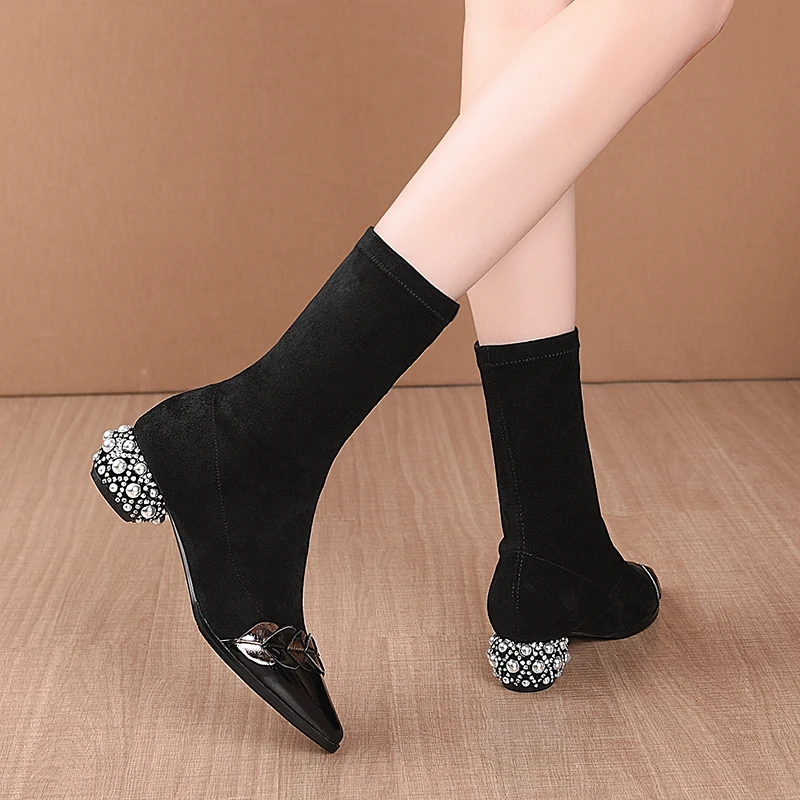Genuine leather Sweet Women Ankle Boots Strange Heels Shoes Woman 2020 Autumn Winter Newest Pointed Toe Wedding Boots Boots
Genuine leather Sweet Women Ankle Boots Strange Heels Shoes Woman 2020 Autumn Winter Newest Pointed Toe Wedding Boots Boots
