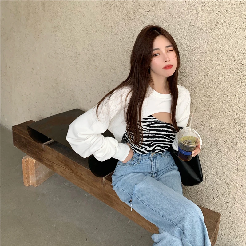 Asymmetric Zebra Pattern Streetwear Two Pieces Women's Clothing Hoodies Hollow Out Autumn Sweatshirt Fashion Brand Pullovers
Asymmetric Zebra Pattern Streetwear Two Pieces Women's Clothing Hoodies Hollow Out Autumn Sweatshirt Fashion Brand Pullovers