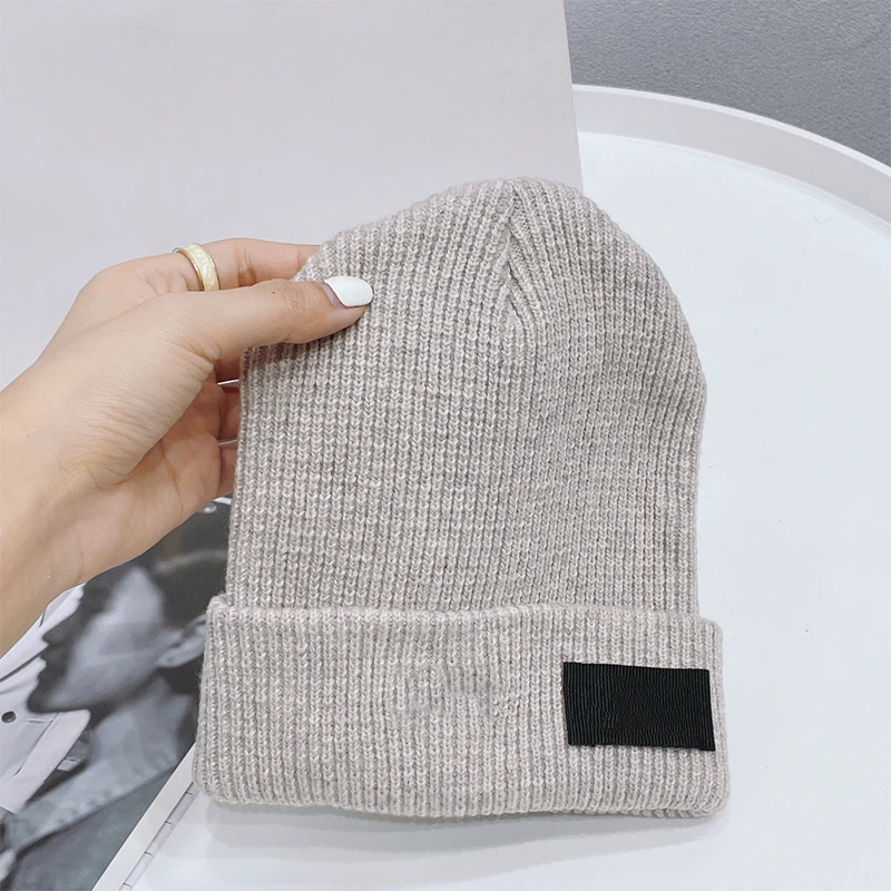 D luxury home both men and women knitting wool turtleneck cap eyecare warm sweethearts outfit hip-hop hat adult acne hat tide st
D luxury home both men and women knitting wool turtleneck cap eyecare warm sweethearts outfit hip-hop hat adult acne hat tide st