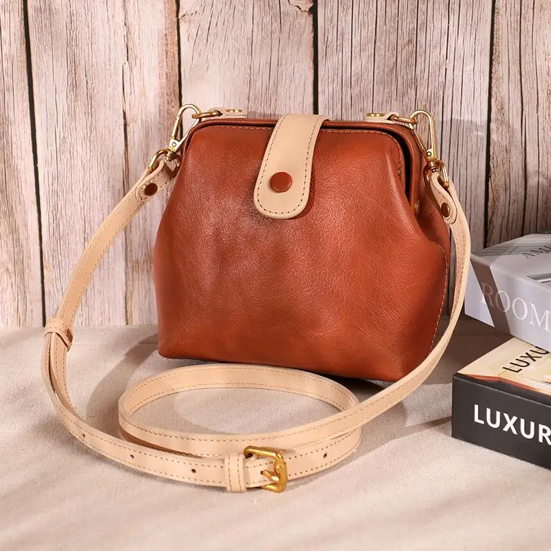 Retro First Layer Cow Leather Women Bag 2021 New Leisure All-match Shoulder & Crossbody Bags Solid Color Messenger Bag
Retro First Layer Cow Leather Women Bag 2021 New Leisure All-match Shoulder & Crossbody Bags Solid Color Messenger Bag