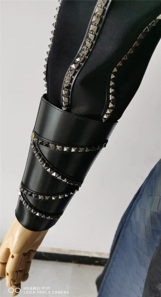 Halloween Cosplay Wei Wuxian Anime Costume Grandmaster Of Demonic Cultivation Cosplay Mo Dao Zu Shi China Embroidery Hanfu Suit
Halloween Cosplay Wei Wuxian Anime Costume Grandmaster Of Demonic Cultivation Cosplay Mo Dao Zu Shi China Embroidery Hanfu Suit