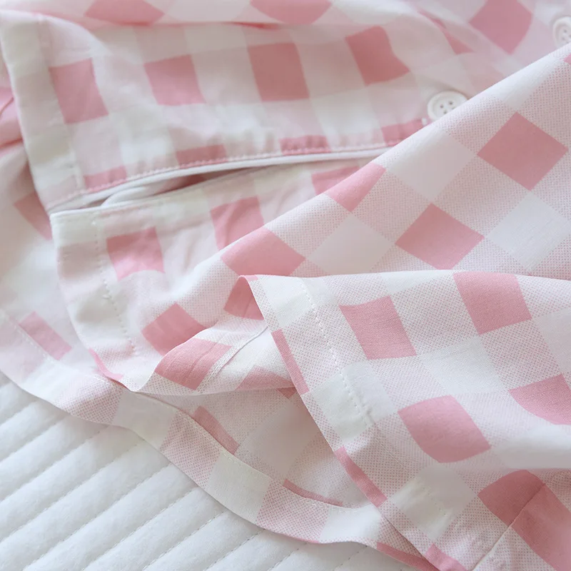 2021 New cotton silk short-sleeved home clothes Couples spring and summer plus size cotton pajamas set ladies plaid home clothes
2021 New cotton silk short-sleeved home clothes Couples spring and summer plus size cotton pajamas set ladies plaid home clothes