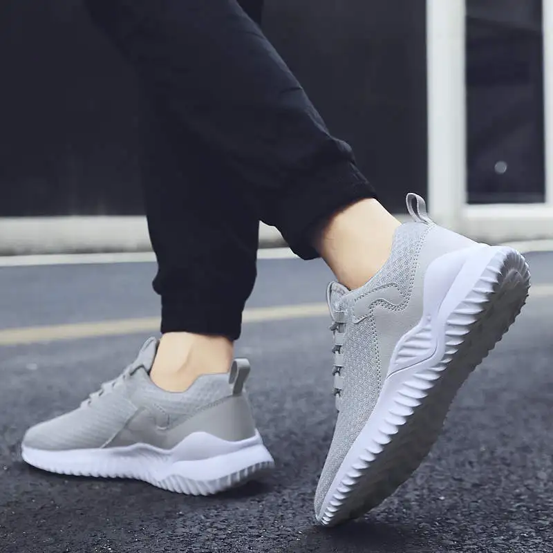 Мужская спортивная обувь для бега, нескользящая обувь для бега на нескользящей подошве, мужская спортивная обувь прочная, долговечная подо... 
Мужская спортивная обувь для бега, нескользящая обувь для бега на нескользящей подошве, мужская спортивная обувь прочная, долговечная подо...