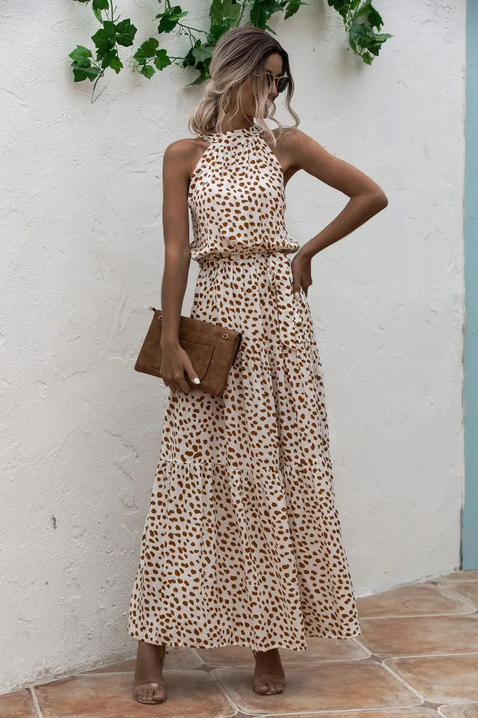 Summer Elegant Sexy beach long Dress Women 2020 vintage Polka dot strap Halter boho dress casual loose Floral Ladies dresses
Summer Elegant Sexy beach long Dress Women 2020 vintage Polka dot strap Halter boho dress casual loose Floral Ladies dresses