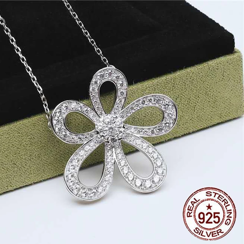 s925 Sterling Silver Necklace Smart Series New Heartbeat Sun flower Pendant Diamond Fashion Four Corner Clavicle Chain Simple
s925 Sterling Silver Necklace Smart Series New Heartbeat Sun flower Pendant Diamond Fashion Four Corner Clavicle Chain Simple