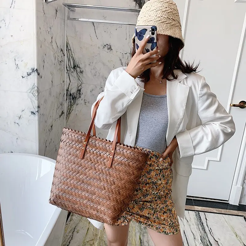 ATLI High Quality Waterproof Wear-resistant Portable Woven Bags for Women 2021 Casual Concise Tote Bag Large Capacity Handbag
ATLI High Quality Waterproof Wear-resistant Portable Woven Bags for Women 2021 Casual Concise Tote Bag Large Capacity Handbag