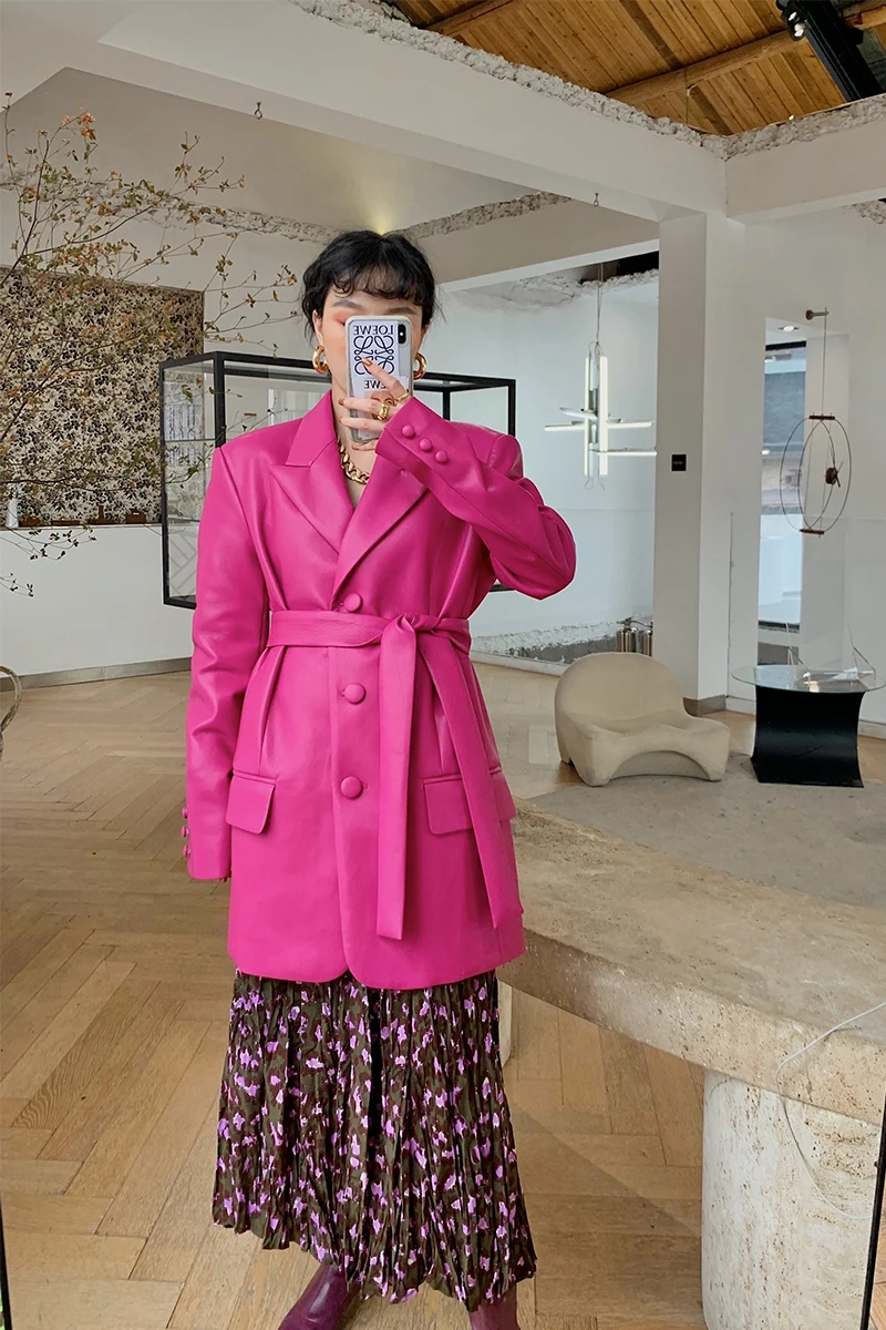 PU Leather Waist Belt Female Jacket 2021 New spring And Winter Turn-down Collar Full Sleeves
PU Leather Waist Belt Female Jacket 2021 New spring And Winter Turn-down Collar Full Sleeves
