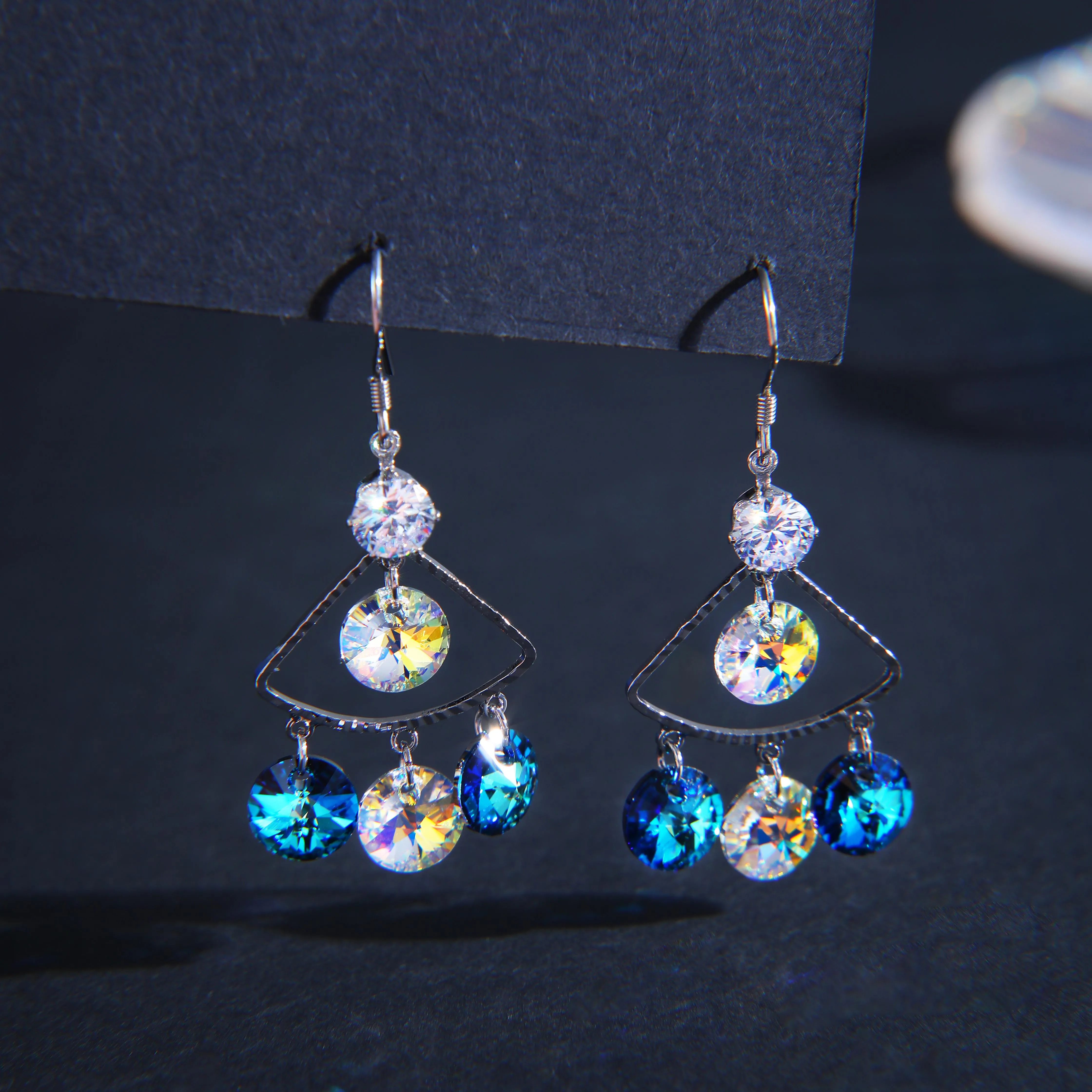 2020 Party Fashion Geometric irregularities Earrings multicolour shinning Earrings For Girl Hanging Dangle Earrings Earing
2020 Party Fashion Geometric irregularities Earrings multicolour shinning Earrings For Girl Hanging Dangle Earrings Earing