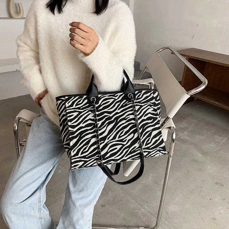 Designer Women Canvas Handbags High Quality Ladies Large Capacity Shoulder Bag Fashion Female Messenger Bag Casual Tote Bags New
Designer Women Canvas Handbags High Quality Ladies Large Capacity Shoulder Bag Fashion Female Messenger Bag Casual Tote Bags New