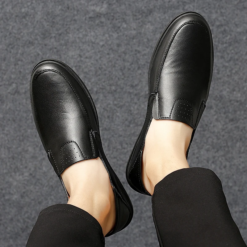 Men Casual Shoes Sneakers Fashion Light Breathable Zapatos Casuales Para Hombre De Cuero Black Slipon Sport Summer
Men Casual Shoes Sneakers Fashion Light Breathable Zapatos Casuales Para Hombre De Cuero Black Slipon Sport Summer