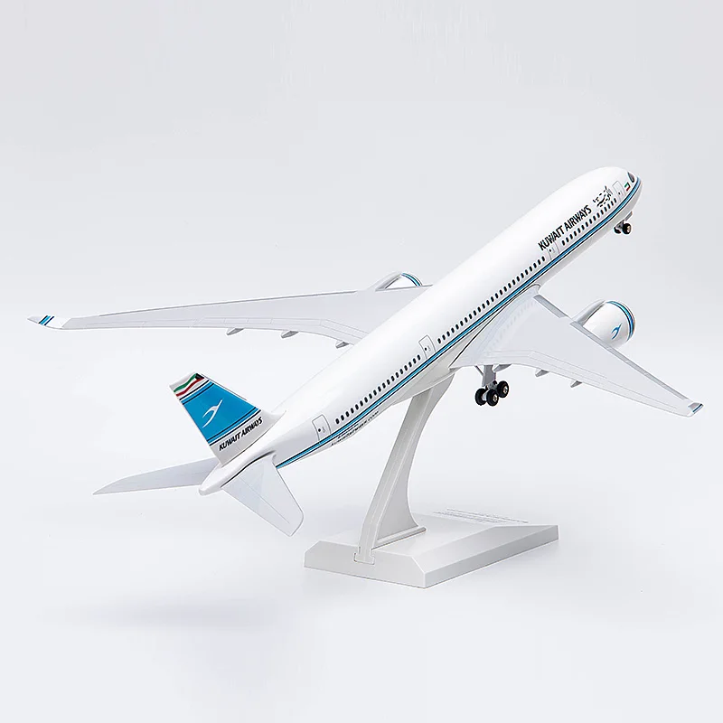 ABS Assembly Air Kuwait Aircraft Model Airbus A350-900 Kuwait Airlines Decoration with Landing Gear Wheel 1:200 Plane Collection
ABS Assembly Air Kuwait Aircraft Model Airbus A350-900 Kuwait Airlines Decoration with Landing Gear Wheel 1:200 Plane Collection