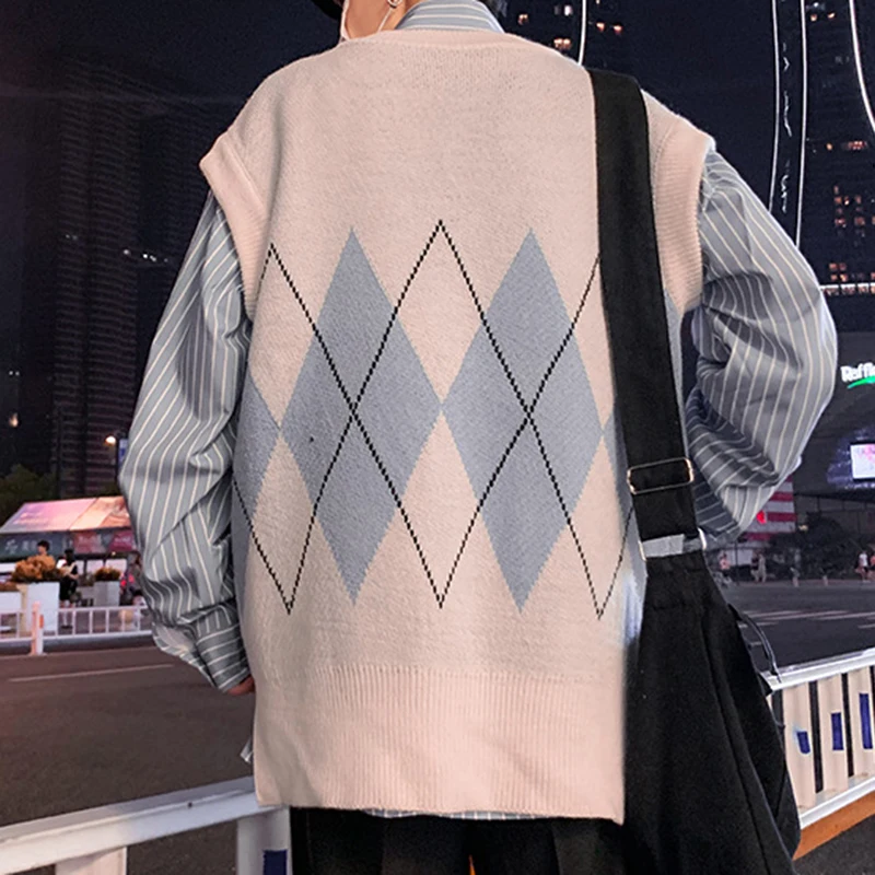 New Knitted Sweater Vest Men Korean Clothes Patchwork V-neck Sleeveless Sweaters Side-Slit Couples Waistcoat Pullovers Jumper
New Knitted Sweater Vest Men Korean Clothes Patchwork V-neck Sleeveless Sweaters Side-Slit Couples Waistcoat Pullovers Jumper