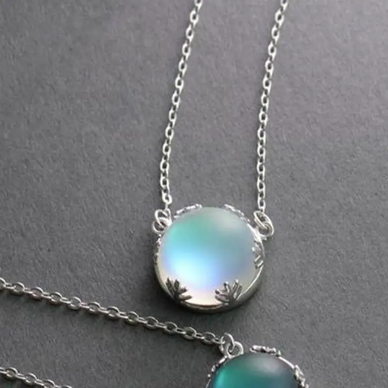 Round Moonstone Pendants Necklaces For Women Girl Fashion Round Gradient Simple Sweet Chain Blue Necklace Clavicle Jeweller R1Y1
Round Moonstone Pendants Necklaces For Women Girl Fashion Round Gradient Simple Sweet Chain Blue Necklace Clavicle Jeweller R1Y1