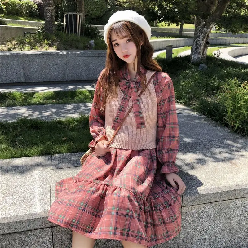 Korean fashion casual suit spring autumn women's fresh plaid dress + knitted vest two-piece sets elegant women sweet streetwear
Korean fashion casual suit spring autumn women's fresh plaid dress + knitted vest two-piece sets elegant women sweet streetwear