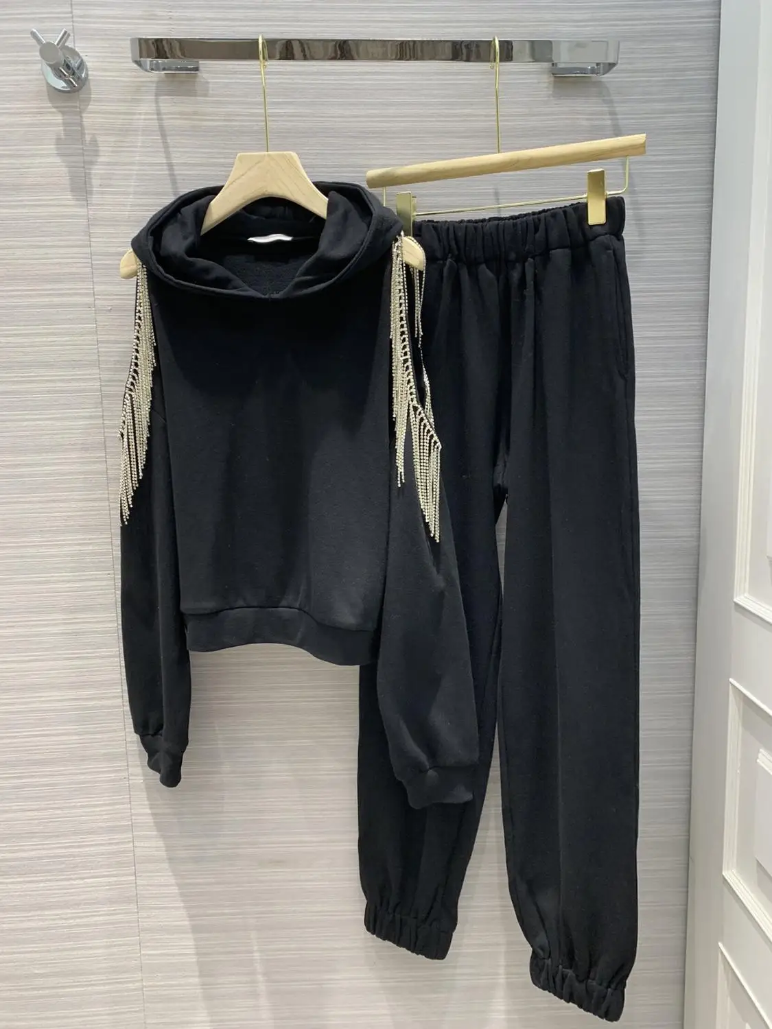 Women's Early Autumn Sports Suit Hoodie Pair Slacks Stylish Handsome Slimming Suit
Women's Early Autumn Sports Suit Hoodie Pair Slacks Stylish Handsome Slimming Suit