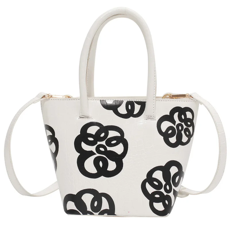 Fashion PU Leather Ladies Portable Shoulder Crossbody Bag Vintage Design Flower Women Bucket Tote Bags Female Purse Handbags
Fashion PU Leather Ladies Portable Shoulder Crossbody Bag Vintage Design Flower Women Bucket Tote Bags Female Purse Handbags