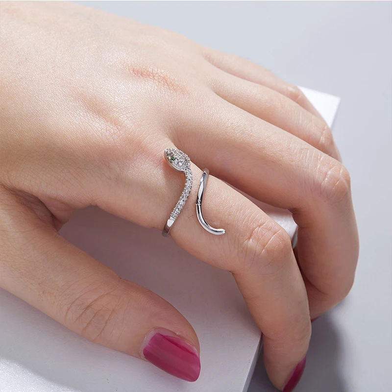 Women's Ring 2121 New Style, Personalized Design, Fashionable And Popular Serpentine Zircon Size Adjustable, Exquisite Jewelry
Women's Ring 2121 New Style, Personalized Design, Fashionable And Popular Serpentine Zircon Size Adjustable, Exquisite Jewelry