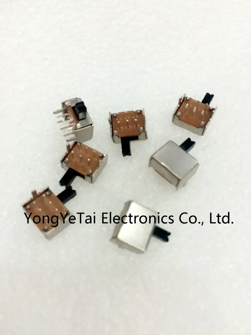 YYT 20PCS SK22D07 toggle switch 6pin 2-up six-foot horizontal SK22D07VG4 toggle switch two tranches
YYT 20PCS SK22D07 toggle switch 6pin 2-up six-foot horizontal SK22D07VG4 toggle switch two tranches
