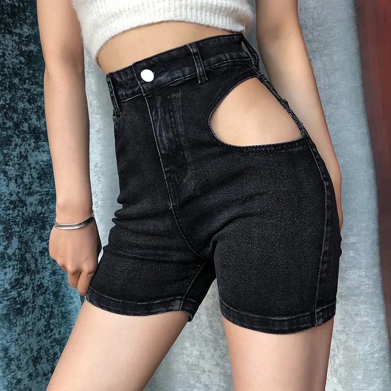 2021 Hot Sale Woman Summer Fashion High Waist Buttocks Hollow Out Street Wear Denim Straight Push Up Jeans Shorts 
2021 Hot Sale Woman Summer Fashion High Waist Buttocks Hollow Out Street Wear Denim Straight Push Up Jeans Shorts