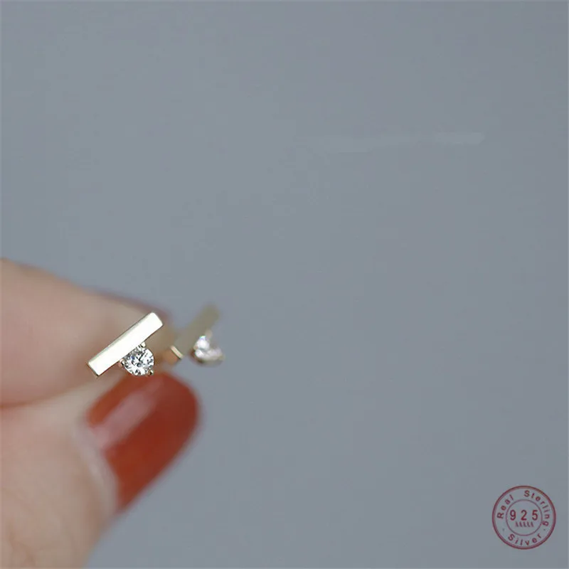 925 Sterling Silver French Simple Word Shiny Crystal Stud Earrings Women Classic Party 14k Gold Plating Jewelry Gift
925 Sterling Silver French Simple Word Shiny Crystal Stud Earrings Women Classic Party 14k Gold Plating Jewelry Gift