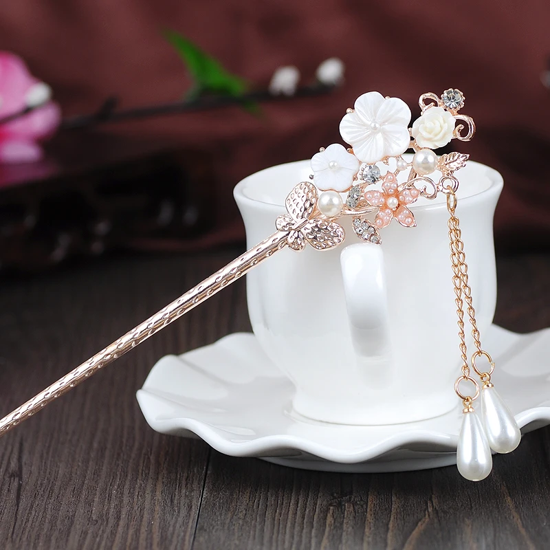 Ancient Style Updo Step Shake Hair Clasp Imitation Shell Hairpin Headdress Vintage Court Pearl Chinese Clothing Accessories
Ancient Style Updo Step Shake Hair Clasp Imitation Shell Hairpin Headdress Vintage Court Pearl Chinese Clothing Accessories