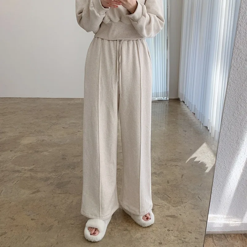 Women's Chic Style Sweatshirt Sets Solid O-Neck Waistband Hem Pullover Tops Drawstring Wide Leg Pants Matching Set Winter
Women's Chic Style Sweatshirt Sets Solid O-Neck Waistband Hem Pullover Tops Drawstring Wide Leg Pants Matching Set Winter