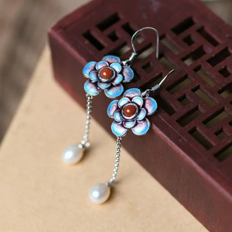 S925 Sterling Silver Cloisonne Earrings Long Retro Ethnic Style Burnt Blue South Red Pearl Tassle Fashion Thai Silver Earrings
S925 Sterling Silver Cloisonne Earrings Long Retro Ethnic Style Burnt Blue South Red Pearl Tassle Fashion Thai Silver Earrings