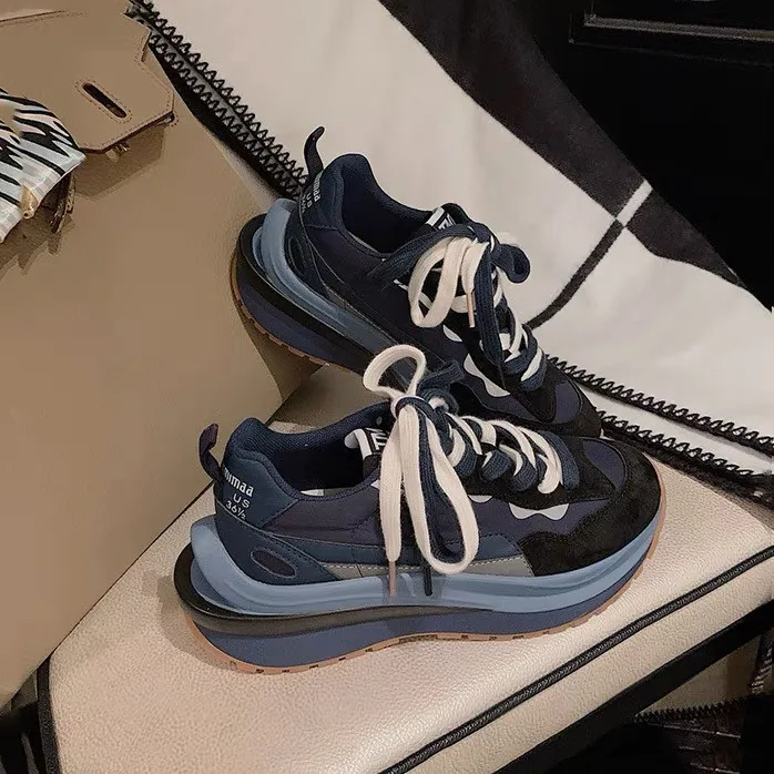 Женские туфли Dad Shoes, новинка 2021, повседневные кроссовки с утиным носом и вафельными вставками, женские туфли на платформе для поднятия роста
Женские туфли Dad Shoes, новинка 2021, повседневные кроссовки с утиным носом и вафельными вставками, женские туфли на платформе для поднятия роста
