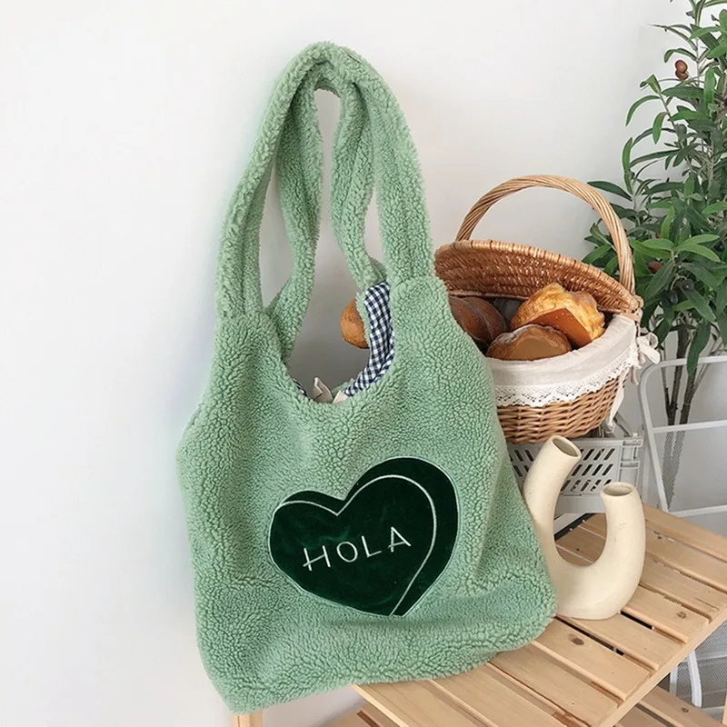 Soft Plush Women Furry Shoulder Bag Large Capacity Girls Student Tote Vest Bags Embroidered Lamb Wool Ladies Shopping Handbags
Soft Plush Women Furry Shoulder Bag Large Capacity Girls Student Tote Vest Bags Embroidered Lamb Wool Ladies Shopping Handbags