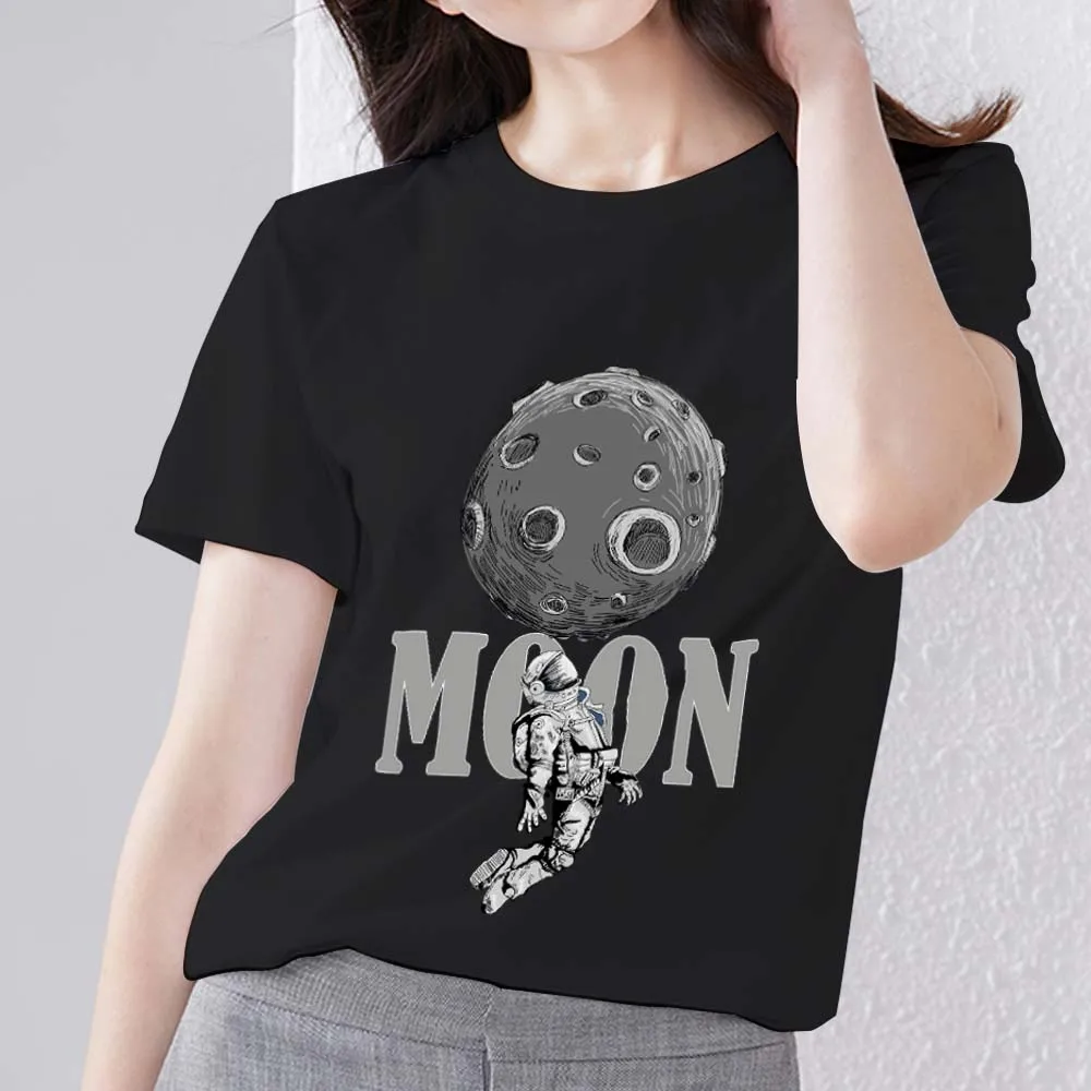 Daily Casual Women's All-match Tshirt Basic Top Cartoon Moon Astronaut Print Series O-neck Comfortable Ladies Slim Short Sleeves
Daily Casual Women's All-match Tshirt Basic Top Cartoon Moon Astronaut Print Series O-neck Comfortable Ladies Slim Short Sleeves