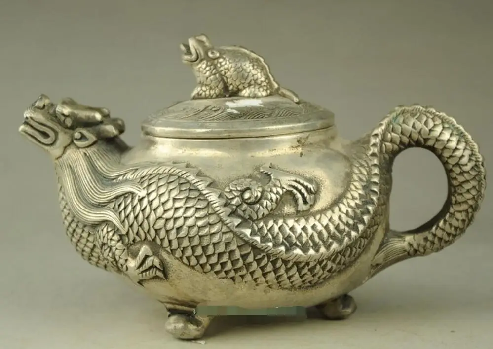 Collection Decoration Tibet Silver Carving Dragon Decorative Handmade Teapot
Collection Decoration Tibet Silver Carving Dragon Decorative Handmade Teapot