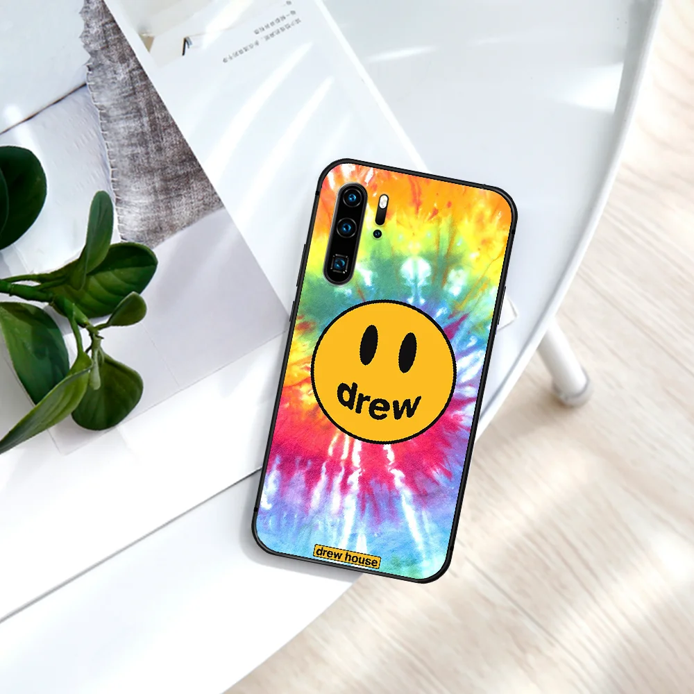Luxury Fashion Brand DREW Phone Case For Huawei P Mate Smart 10 20 30 40 Lite Z 2019 Pro black Shell Trend Hoesjes Silicone 
Luxury Fashion Brand DREW Phone Case For Huawei P Mate Smart 10 20 30 40 Lite Z 2019 Pro black Shell Trend Hoesjes Silicone