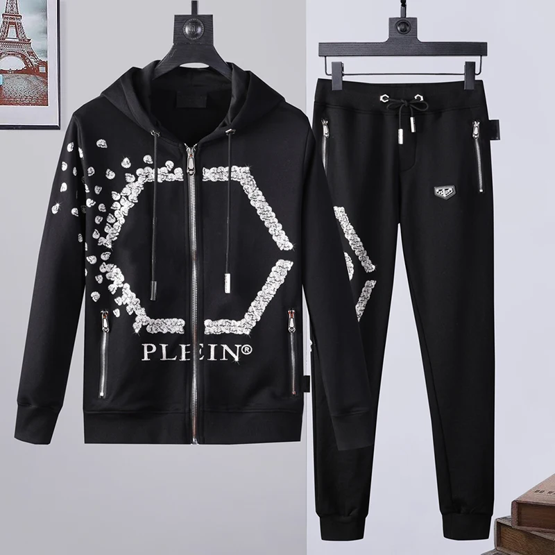 2022 men's Sweatshirt set skull hot diamond sweater and trousers 2-piece set PP German fashion Pure Cotton autumn top plein
2022 men's Sweatshirt set skull hot diamond sweater and trousers 2-piece set PP German fashion Pure Cotton autumn top plein