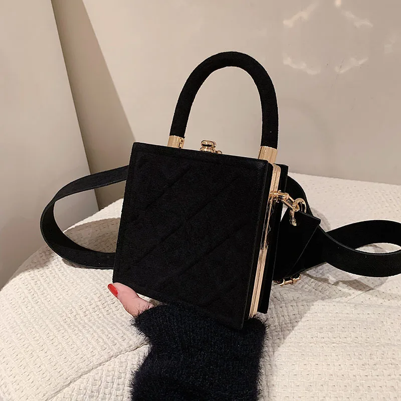 Fashion Frosted Small Bag Wide Shoulder Strap Messenger Box Bag Purses Designer Handbags High Quality
Fashion Frosted Small Bag Wide Shoulder Strap Messenger Box Bag Purses Designer Handbags High Quality