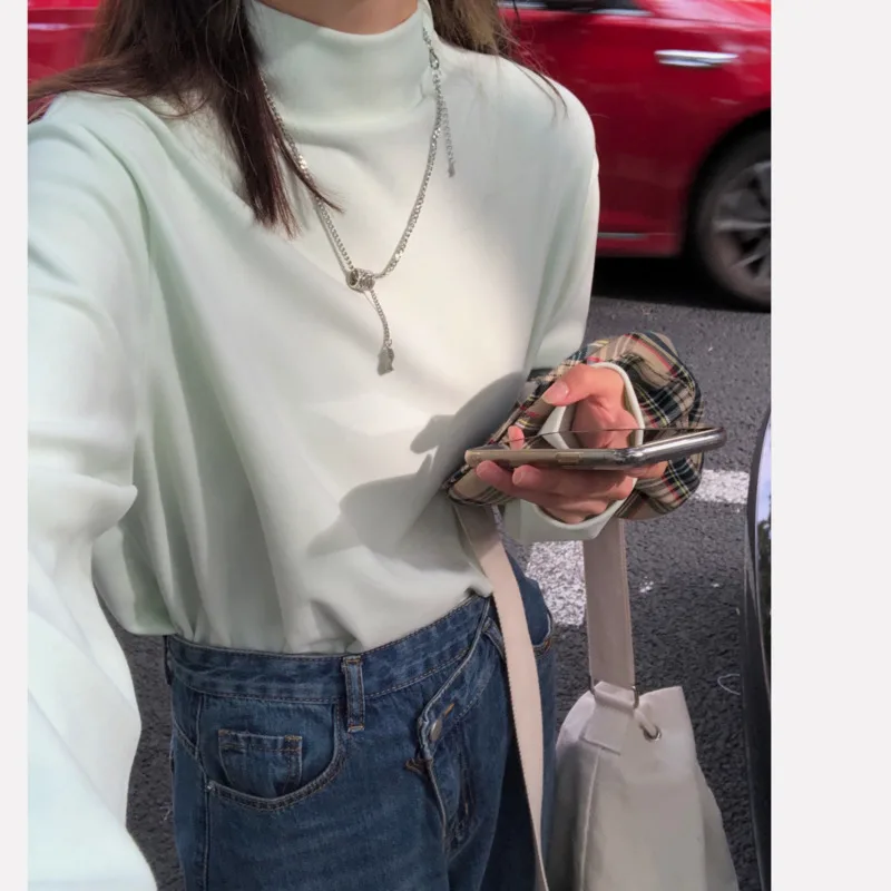 Long Sleeve Tee Soft And Hot Velvet Bottomed Shirt Women's Autumn And Winter Half High Neck Loose Close To The Skin Version
Long Sleeve Tee Soft And Hot Velvet Bottomed Shirt Women's Autumn And Winter Half High Neck Loose Close To The Skin Version