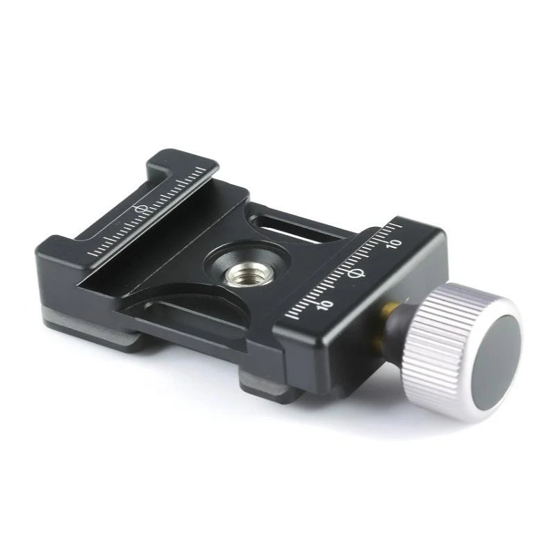 The All-Aluminum Alloy Strap Holder Is Suitable for The Standard Quick-Release Plate of The Tripod
The All-Aluminum Alloy Strap Holder Is Suitable for The Standard Quick-Release Plate of The Tripod