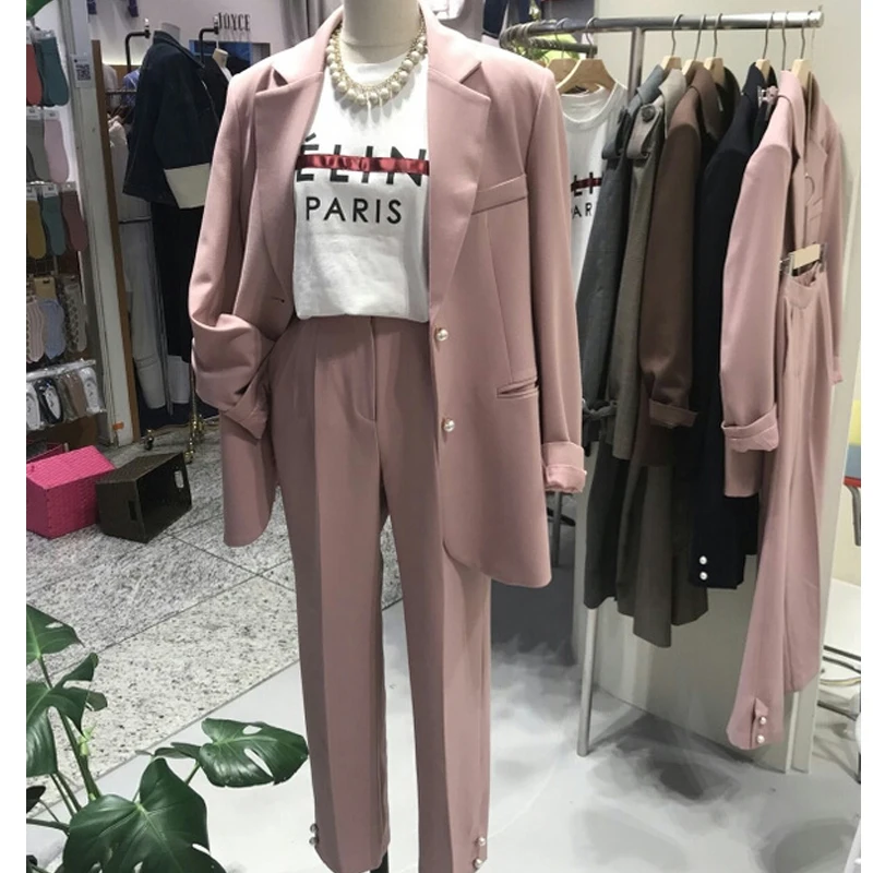 2020 women's suit spring and autumn new Korean casual small suit jacket ladies suit loose nine-point pants suit two-piece women
2020 women's suit spring and autumn new Korean casual small suit jacket ladies suit loose nine-point pants suit two-piece women