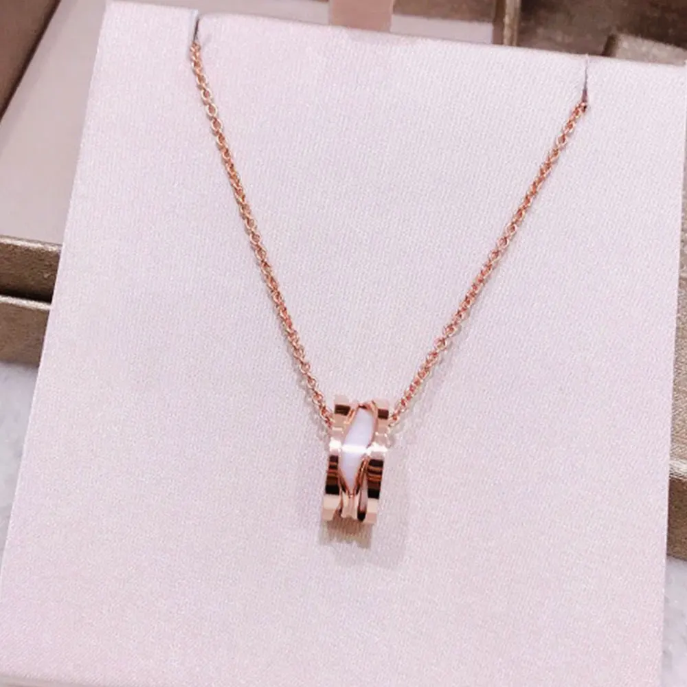 AYBS Jewelry Necklaces Premium Quality BVL Original1:1 LOGO Roman "Hollowed White Ceramic Spiral Pendant" Necklaces Women and Me
AYBS Jewelry Necklaces Premium Quality BVL Original1:1 LOGO Roman "Hollowed White Ceramic Spiral Pendant" Necklaces Women and Me