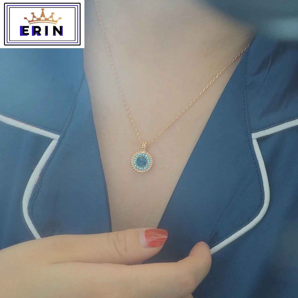 ERIN High quality SWA, devil's eye chain micro inlay, blue devil's eye Seiko Necklace
ERIN High quality SWA, devil's eye chain micro inlay, blue devil's eye Seiko Necklace