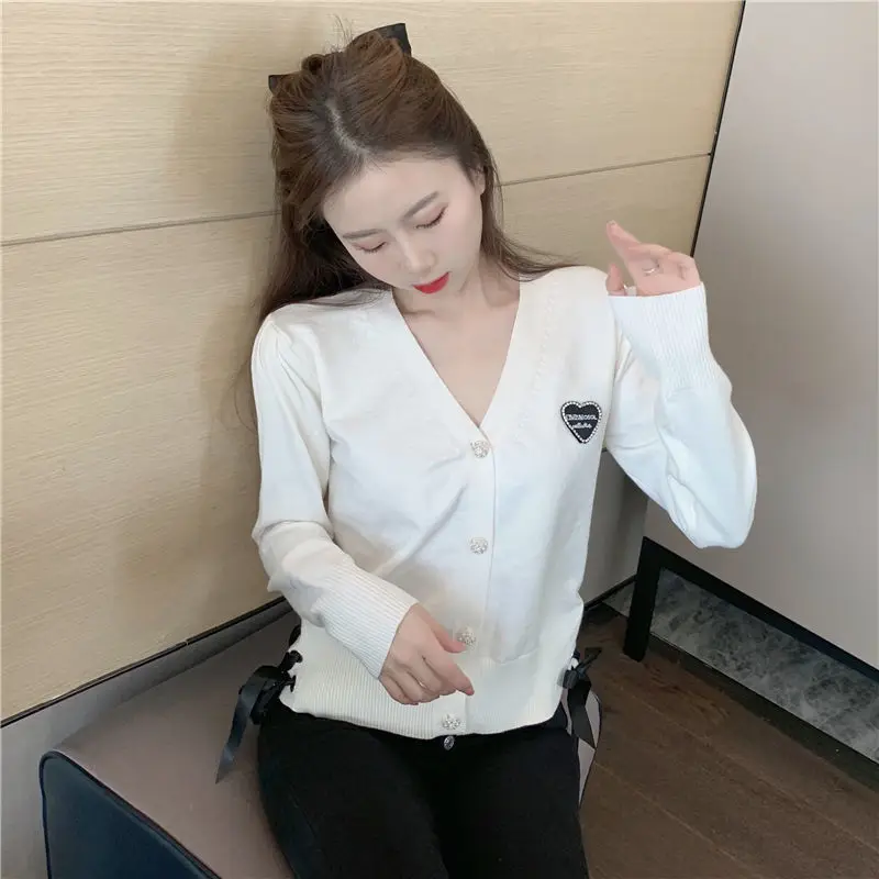 Woman Sweaters Cardigan Autumn Winter Letter Embroidery Badge Lace Up Short Knitted Cardigan Sweater Coat Sueters De Mujer
Woman Sweaters Cardigan Autumn Winter Letter Embroidery Badge Lace Up Short Knitted Cardigan Sweater Coat Sueters De Mujer
