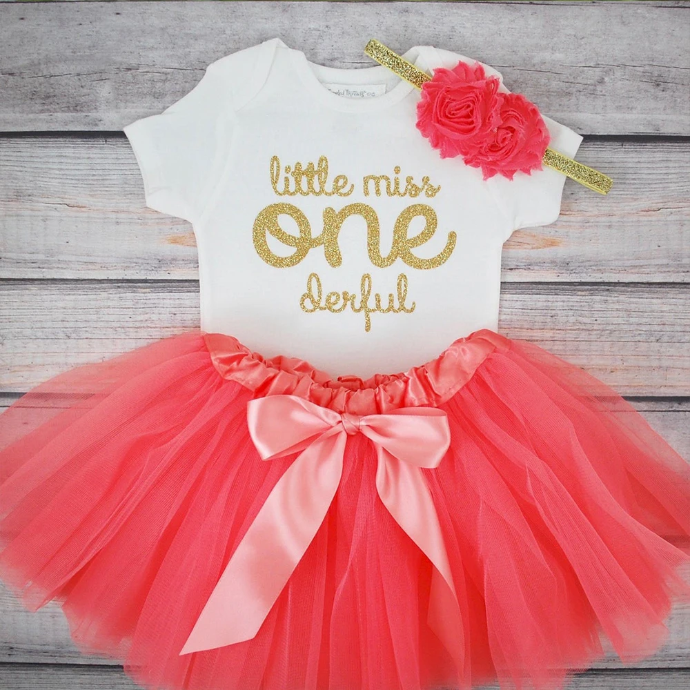 Custom Little Miss Onederful First birthday outfit girl coral and gold birthday outfit 1st birthday girl outfit Baby girl
Custom Little Miss Onederful First birthday outfit girl coral and gold birthday outfit 1st birthday girl outfit Baby girl